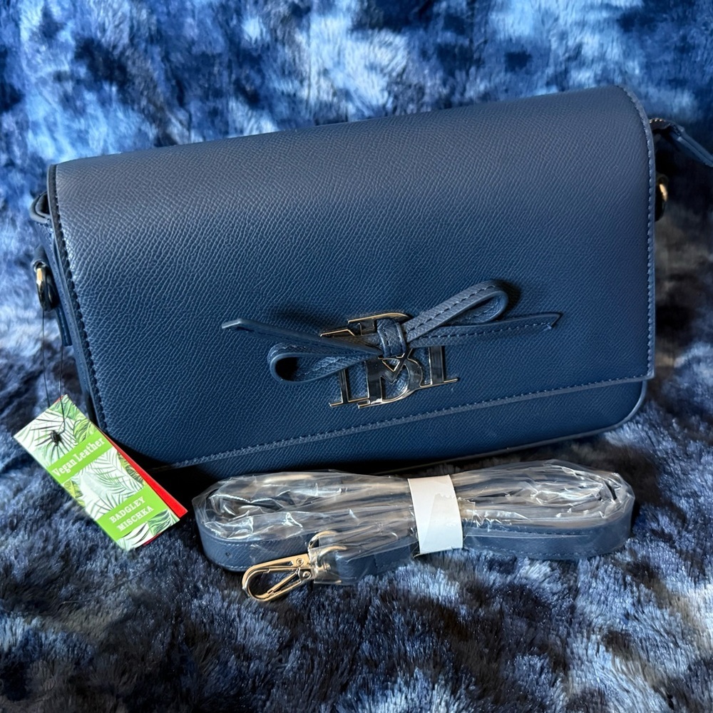 Elegant Navy Blue Women's Bag